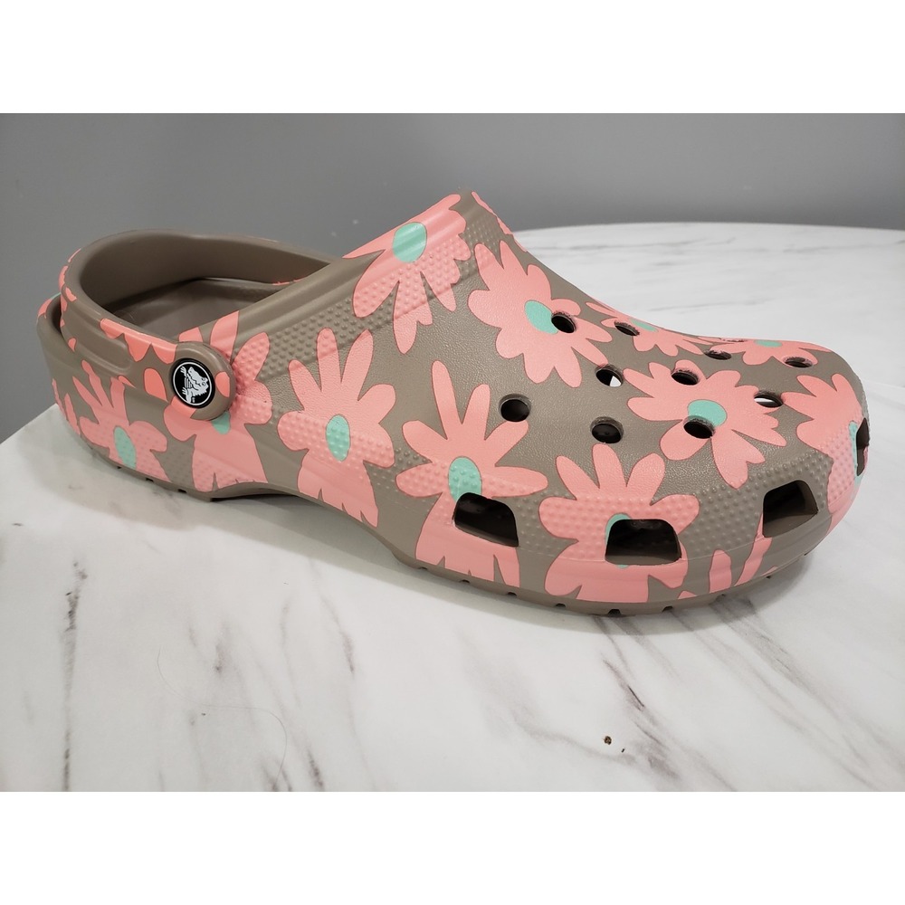 NEW Crocs Shoes Men 12 / Women 14 Floral Daisy Resort Clogs Slip On Water Garden
